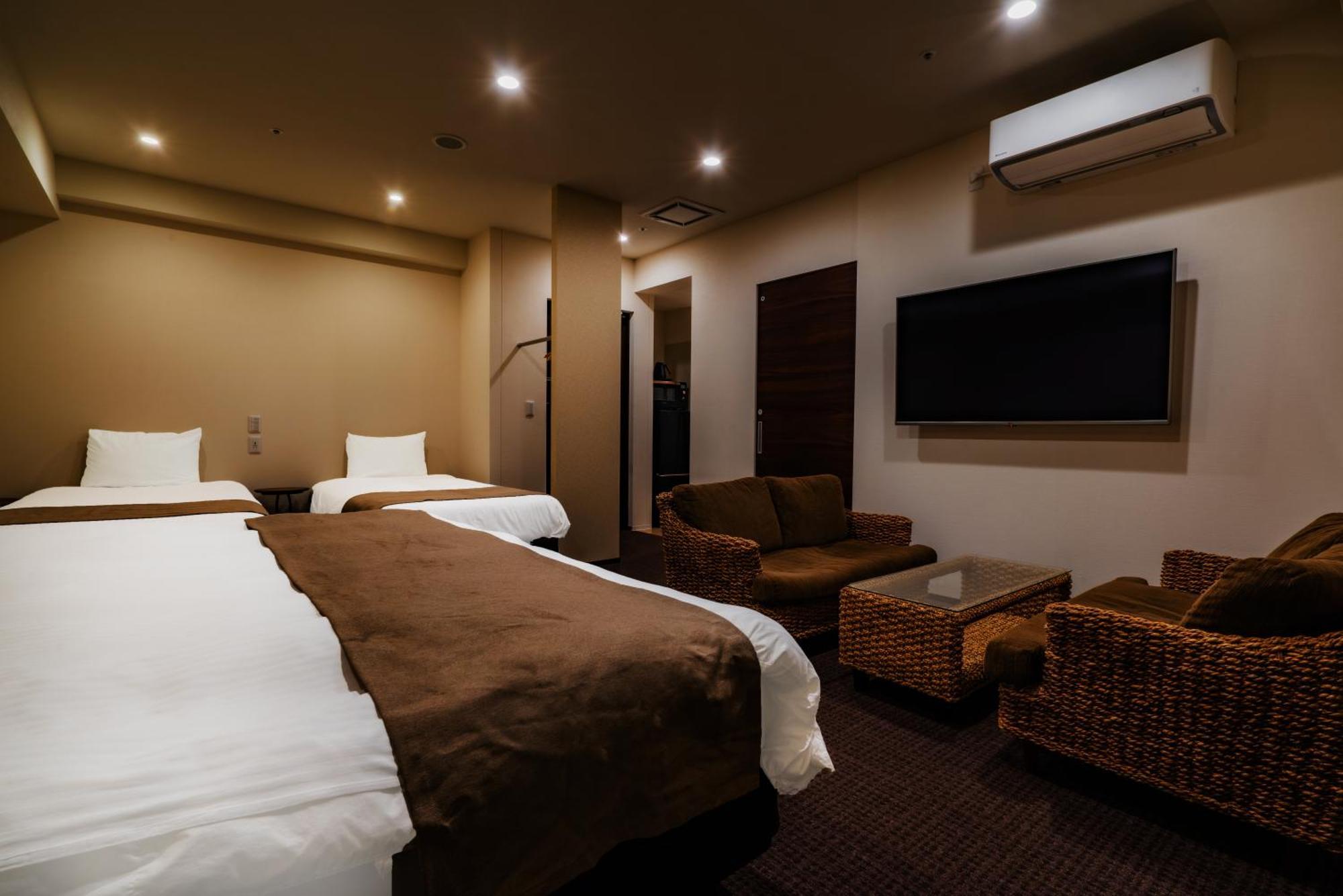 札幌兰多尔套房公寓 5* 札幌