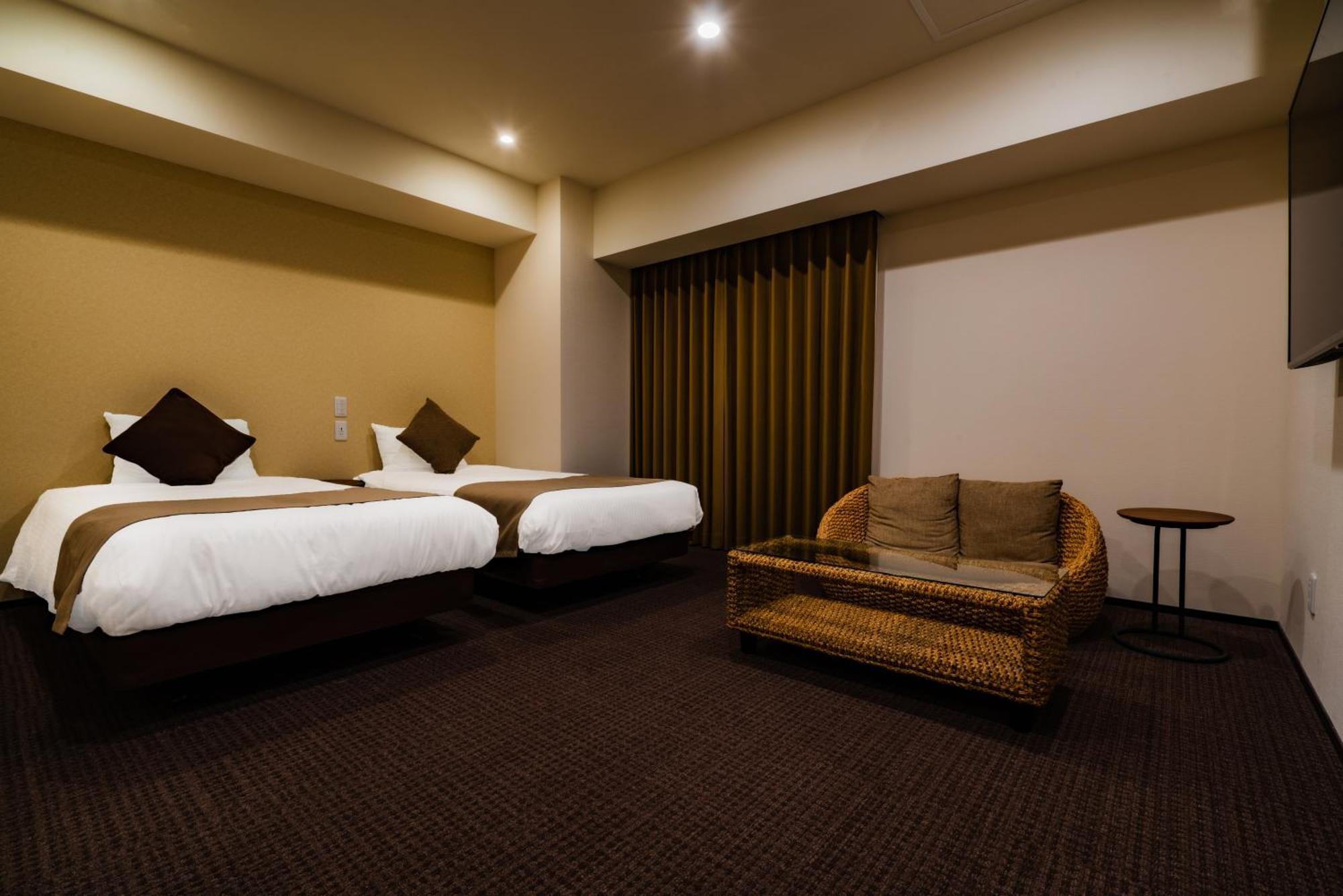 札幌兰多尔套房公寓 5* 札幌