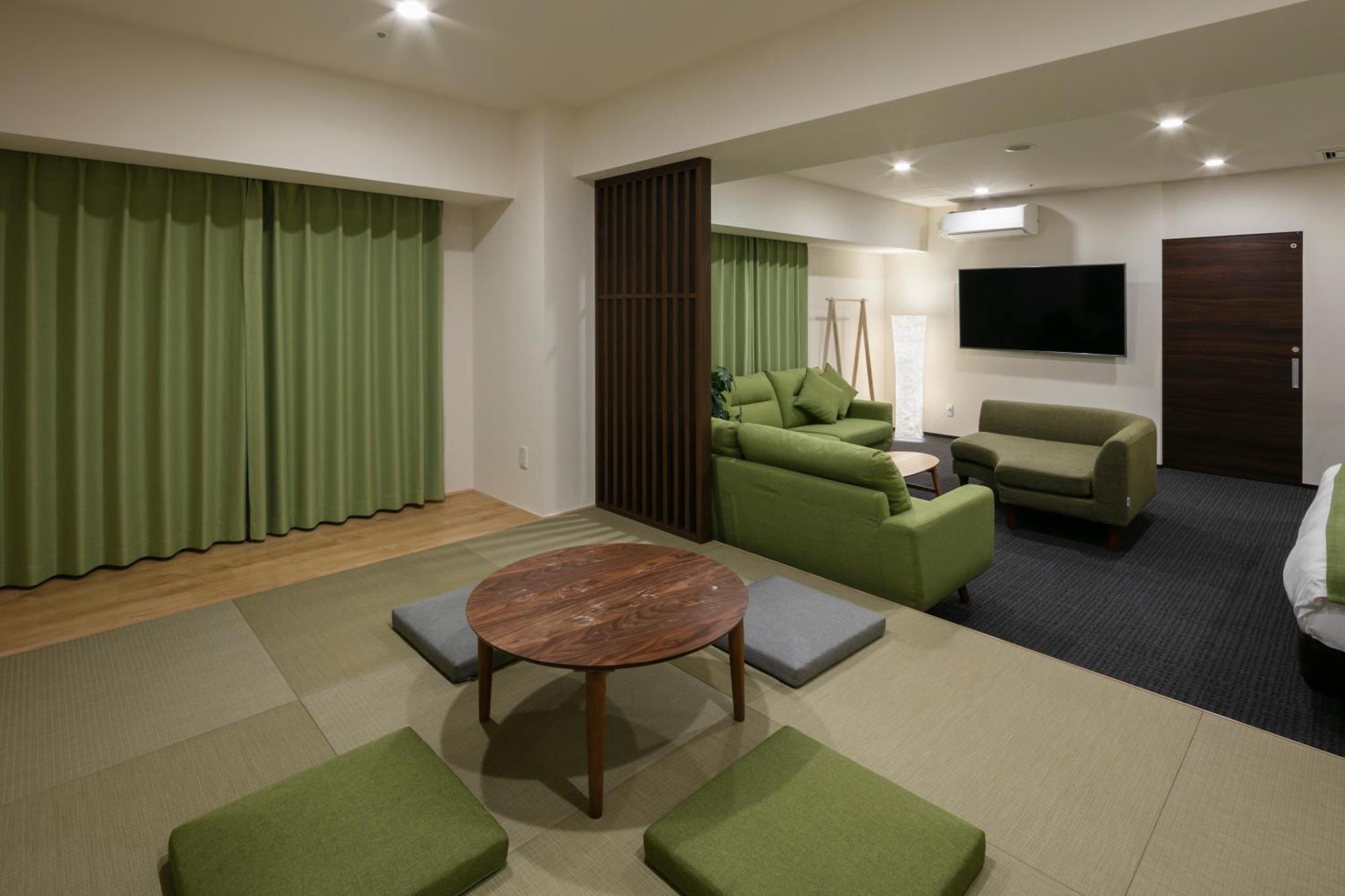 札幌兰多尔套房公寓 5*