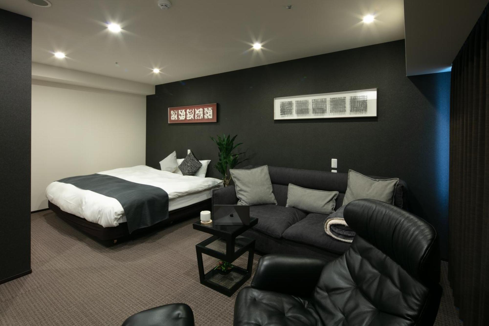 札幌兰多尔套房公寓 5*